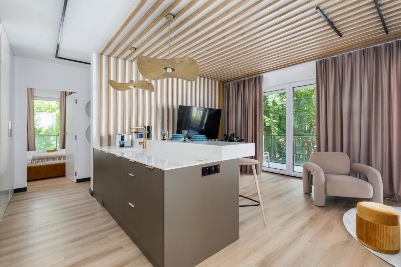 Stylish Apartment Wyspa Solna By Renters Prestige كولوبرزيغ المظهر الخارجي الصورة